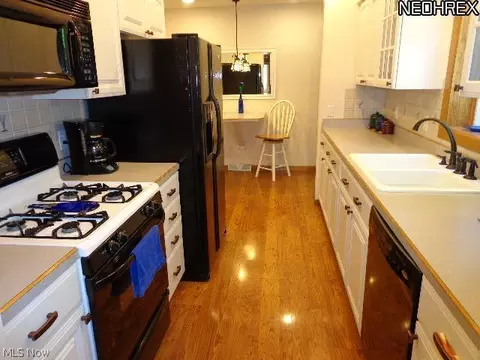 33565 Baldwin Rd, Solon, OH 44139 photo 7