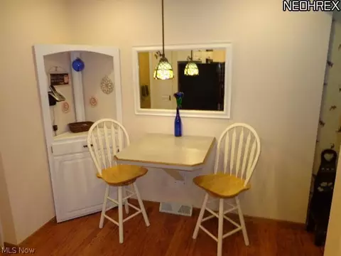 33565 Baldwin Rd, Solon, OH 44139 photo 8