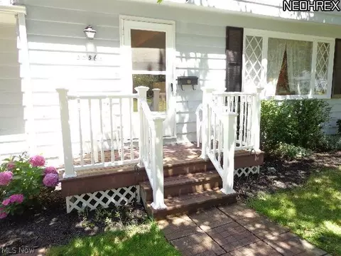 33565 Baldwin Rd, Solon, OH 44139 photo 2