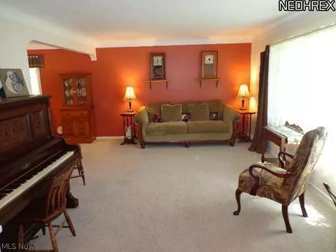 33565 Baldwin Rd, Solon, OH 44139 photo 5