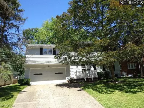 33565 Baldwin Rd, Solon, OH 44139 photo 1