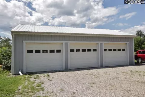 8350 Center Rd, Philo, OH 43771 photo 2