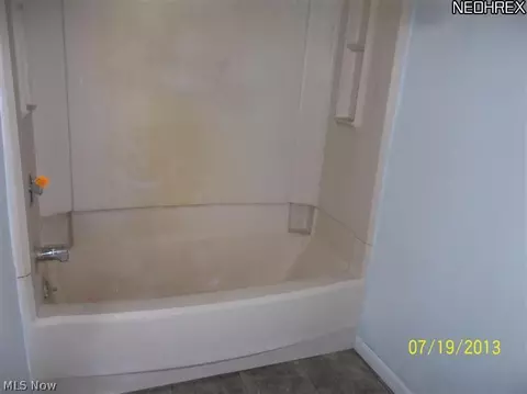 110 Maple Ave, Creston, OH 44217 photo 8