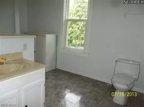 110 Maple Ave, Creston, OH 44217 photo 7