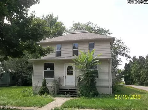 110 Maple Ave, Creston, OH 44217 photo 1