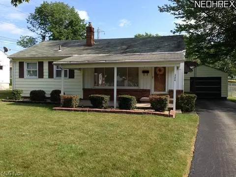 286 Como St, Struthers, OH 44471 photo 1