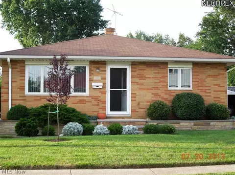 30835 Harrison Rd, Wickliffe, OH 44092 photo 1