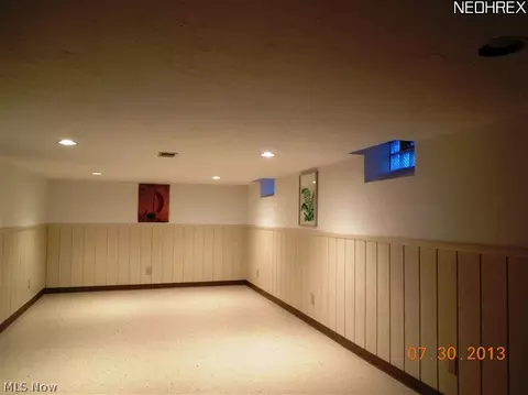 30835 Harrison Rd, Wickliffe, OH 44092 photo 9