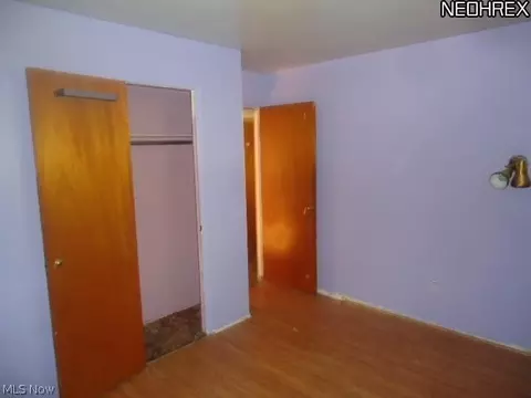 328 White Oak Dr, Elyria, OH 44035 photo 5