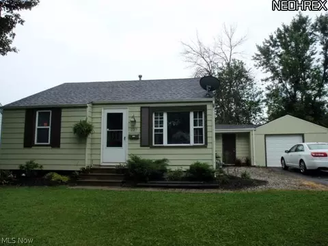 227 Dowd Rd, Elyria, OH 44035 photo 2