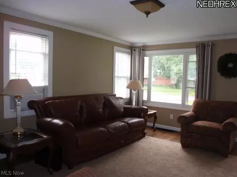 227 Dowd Rd, Elyria, OH 44035 photo 4