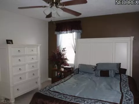 227 Dowd Rd, Elyria, OH 44035 photo 9