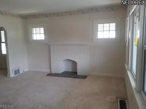 424 E 200th St, Euclid, OH 44119 photo 17