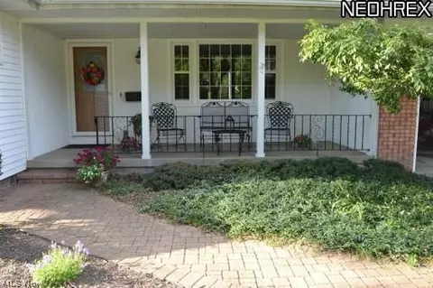 124 Rockland Dr, Youngstown, OH 44512 photo 2