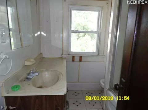 2311 11th St, Canton, OH 44706 photo 5