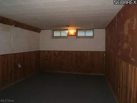 30100 Robert St, Wickliffe, OH 44092 photo 17