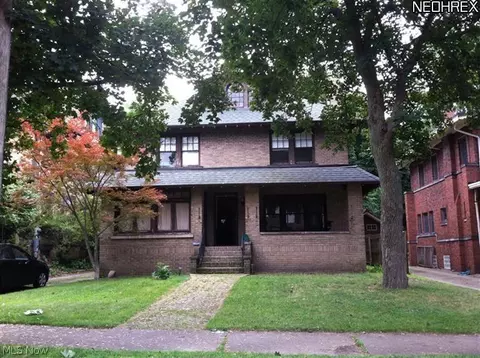 43 Casterton Ave, Akron, OH 44303 photo 1
