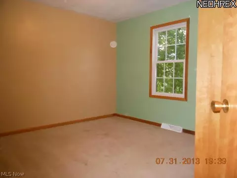 6884 Ruby Cts, Youngstown, OH 44515 photo 10