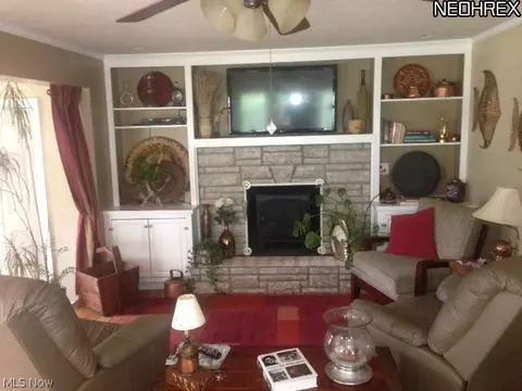 113 Williams St, Huron, OH 44839 photo 3