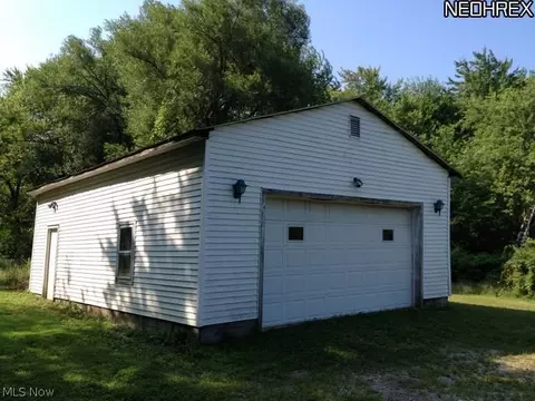1136 E Harmon Rd, Ashtabula, OH 44004 photo 4