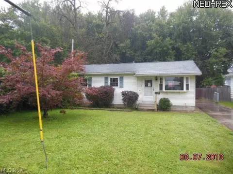 253 Samuel St, Elyria, OH 44035 photo 1