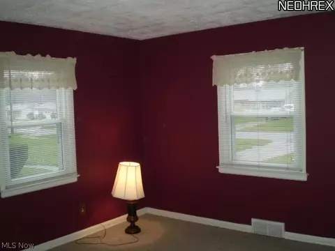 3941 Sylvia Ln, Youngstown, OH 44511 photo 11