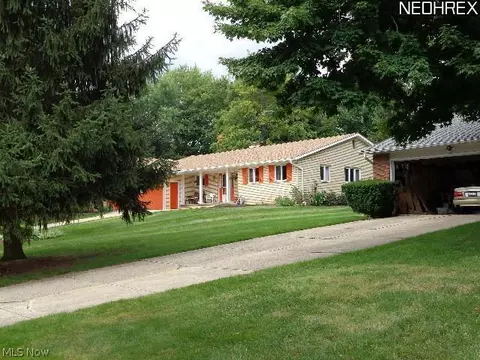 33155 Ledge Hill Dr, Solon, OH 44139 photo 3