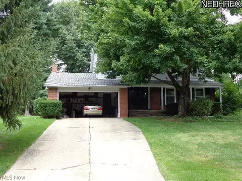 33155 Ledge Hill Dr, Solon, OH 44139 photo 1