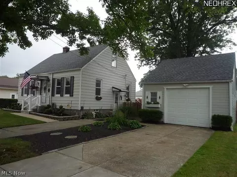 1614 Mapledale Rd, Wickliffe, OH 44092 photo 18