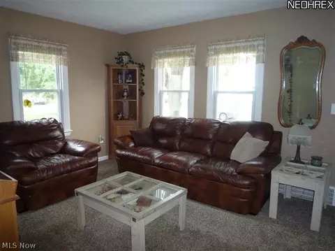 1614 Mapledale Rd, Wickliffe, OH 44092 photo 23