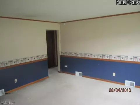 400 Beebe Ave, Elyria, OH 44035 photo 3