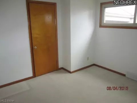 400 Beebe Ave, Elyria, OH 44035 photo 4