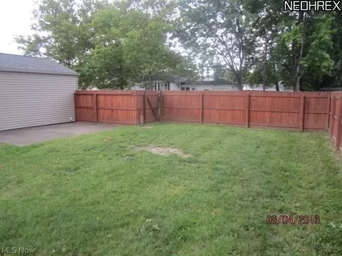 400 Beebe Ave, Elyria, OH 44035 photo 10