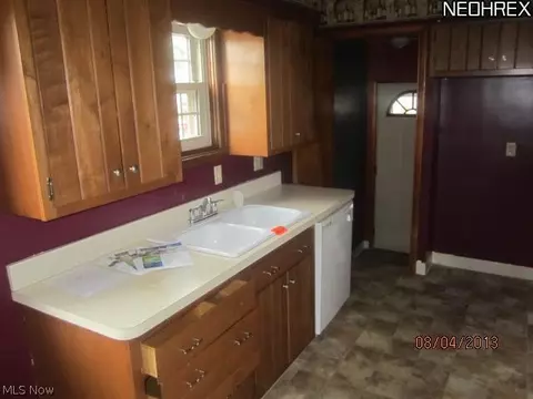400 Beebe Ave, Elyria, OH 44035 photo 8