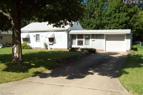 4908 Forest Rd, Mentor, OH 44060 photo 1