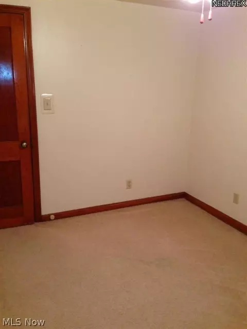 107 Hamilton Blvd, Struthers, OH 44471 photo 9
