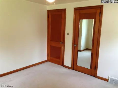107 Hamilton Blvd, Struthers, OH 44471 photo 14