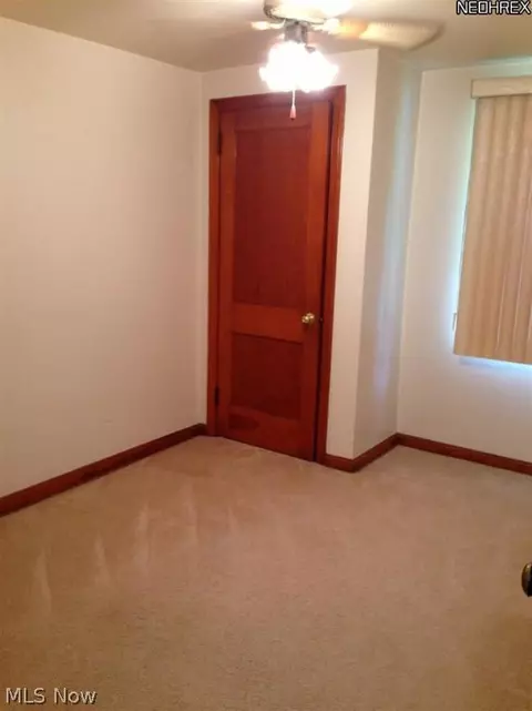 107 Hamilton Blvd, Struthers, OH 44471 photo 8