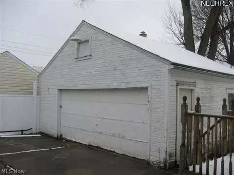 2425 7th St NW, Canton, OH 44708 photo 12