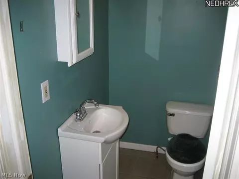 2425 7th St NW, Canton, OH 44708 photo 9