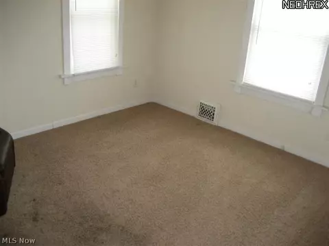2425 7th St NW, Canton, OH 44708 photo 7