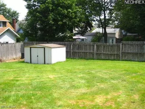 809 Mohawk Ave, Akron, OH 44305 photo 20