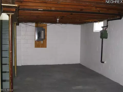 809 Mohawk Ave, Akron, OH 44305 photo 17