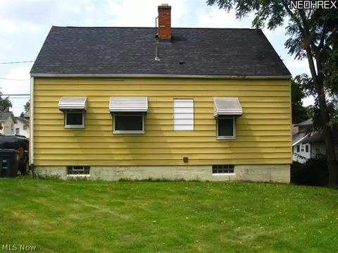 809 Mohawk Ave, Akron, OH 44305 photo 3