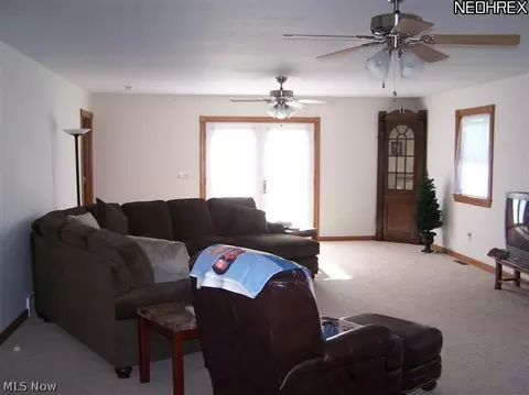 16990 Pine Lake Rd, Beloit, OH 44609 photo 5