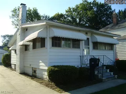 301 E 248th St, Euclid, OH 44123 photo 1