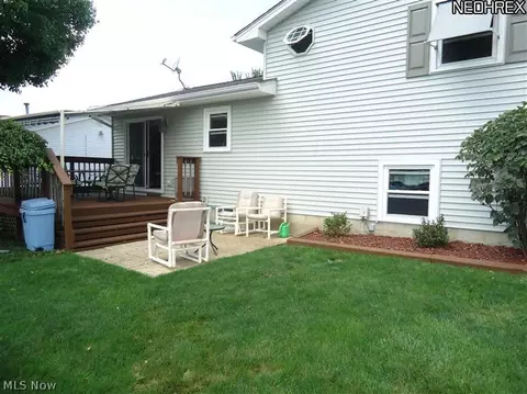 147 Carter Cir, Boardman, OH 44512 photo 2