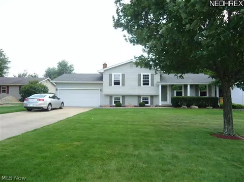 147 Carter Cir, Boardman, OH 44512 photo 1