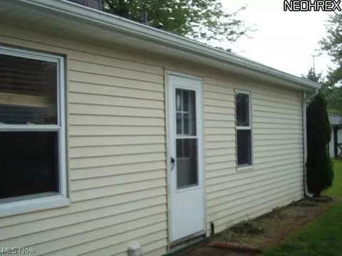 4975 Marigold Rd, Mentor, OH 44060 photo 2