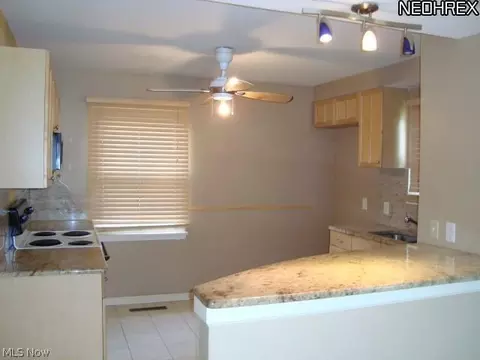 4975 Marigold Rd, Mentor, OH 44060 photo 9